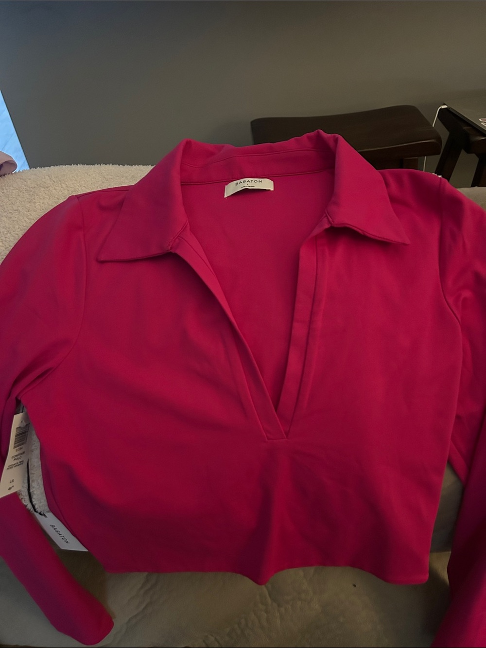 Aritzia Hot Pink Collared V-Neck Button-Down Top Sz L